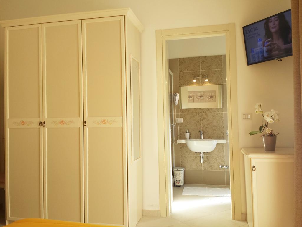 Afrodite Hotel Scalea Exterior photo